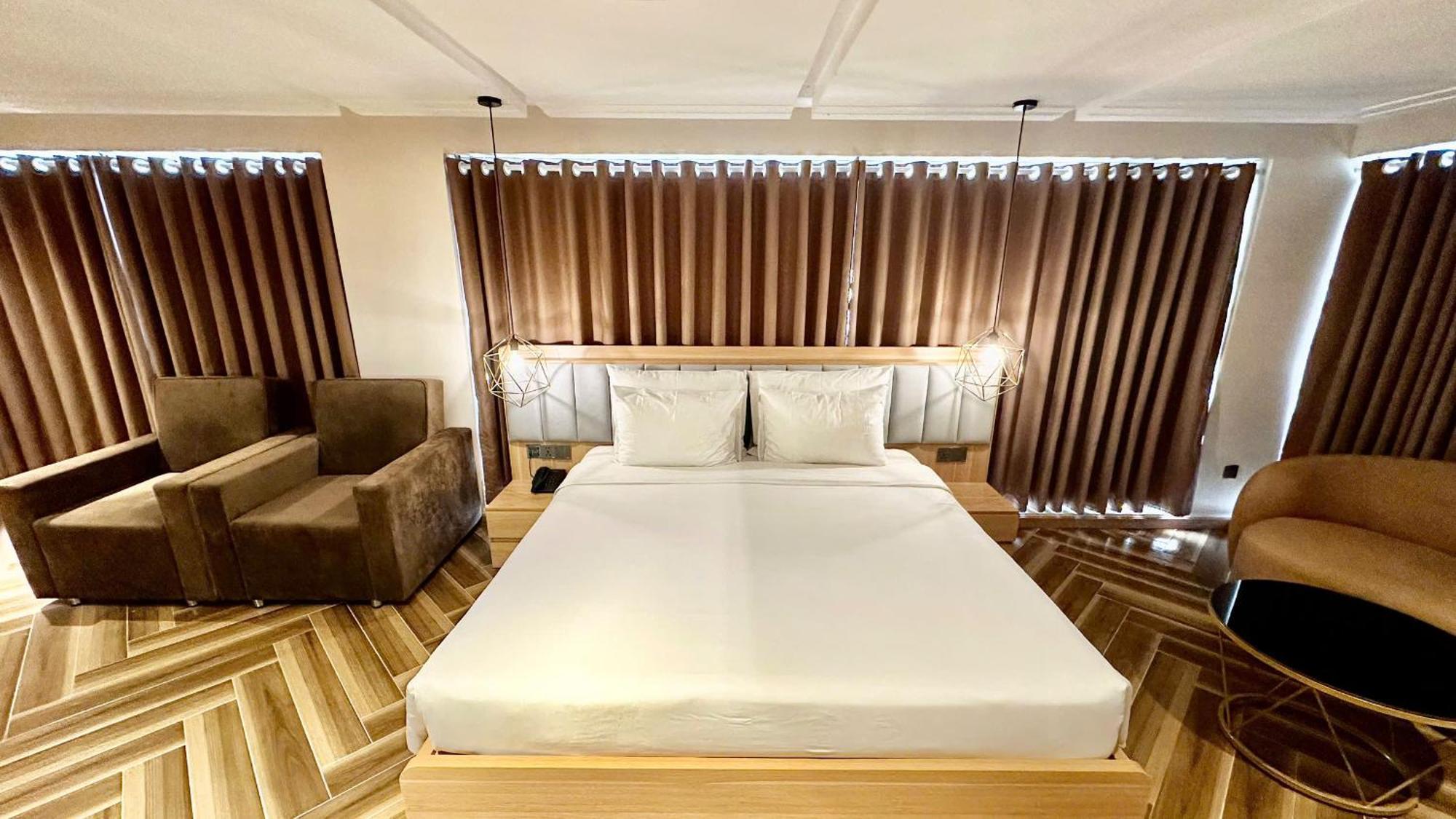 דה נאנג Adela Boutique Hotel - Infinity Pool מראה חיצוני תמונה